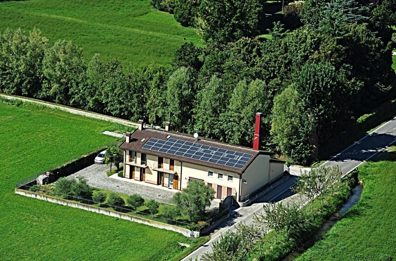 Il Camino Rosso Apartment Sandrigo Luaran gambar